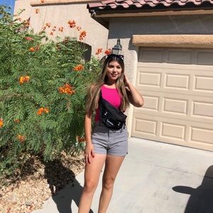 Meet your Posher, Cindy